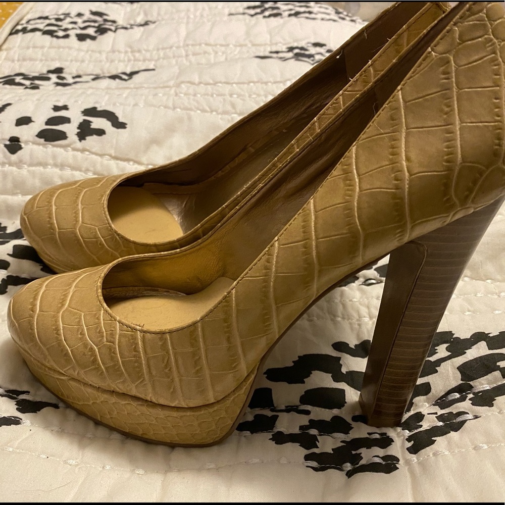 Nude Platform Crocodile Pumps